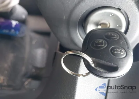 2012 Ford Fiesta Se z USA, uszkodzony, nr VIN 3FADP4BJ4CM145155